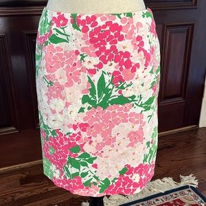 Lovely Floral Pencil Skirt - size 6